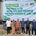 Kamar Dagang dan Industri (Kadin) Provinsi Sulawesi Tenggara (Sultra) dan Dinas Penanaman Modal dan Pelayanan Terpadu Satu Pintu (DPMPTSP) Sultra kembali memfasilitasi pengiriman hasil pertanian ke Pulau Jawa, Selasa (21/2/2023). Foto : Istimewa