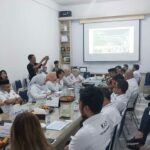 Ketua Umum Bidang Lingkungan Hidup dan Kehutanan Kamar Dagang dan Industri (Kadin) Indonesia, Silverius Oscar Unggul melakukan diskusi bersama pengurus Kadin Sulawesi Tenggara (Sultra) di kantor Kadin Sultra, Jalan Brigjen Yoenoes Madjid, Kendari, Jumat (9/6/2023). Foto : Ist