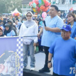 PSX_20240706_194952 Masyarakat Kota Kendari, Sulawesi Tenggara (Sultra) tumpah ruah saat mengikuti jalan sehat bersama Gemoy-nya Kendari, Yudhianto Mahardika di Lapangan Eks MTQ Kendari, Sabtu, 6 Juli 2024. Foto: Ist