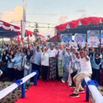 Pasangan calon (paslon) gubernur dan Wakil Gubernur Sulawesi Tenggara (Sultra) nomor urut 2, Andi Sumangerukka (ASR)-Hugua melaksanakan kampanye hari ketiga di Kabupaten Wakatobi pada Rabu, 13 November 2024. Foto: Tim media ASR-Hugua